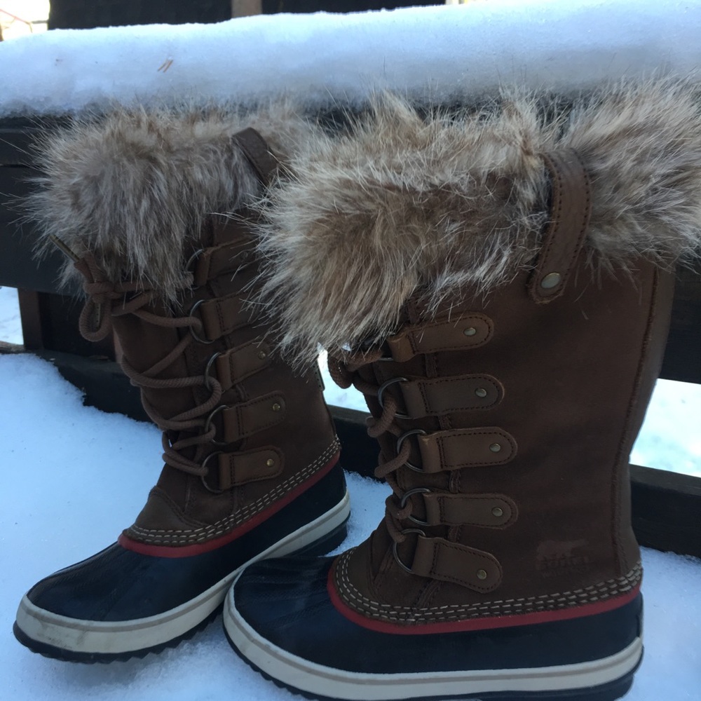 Sorel Joan of Arctic snow boots